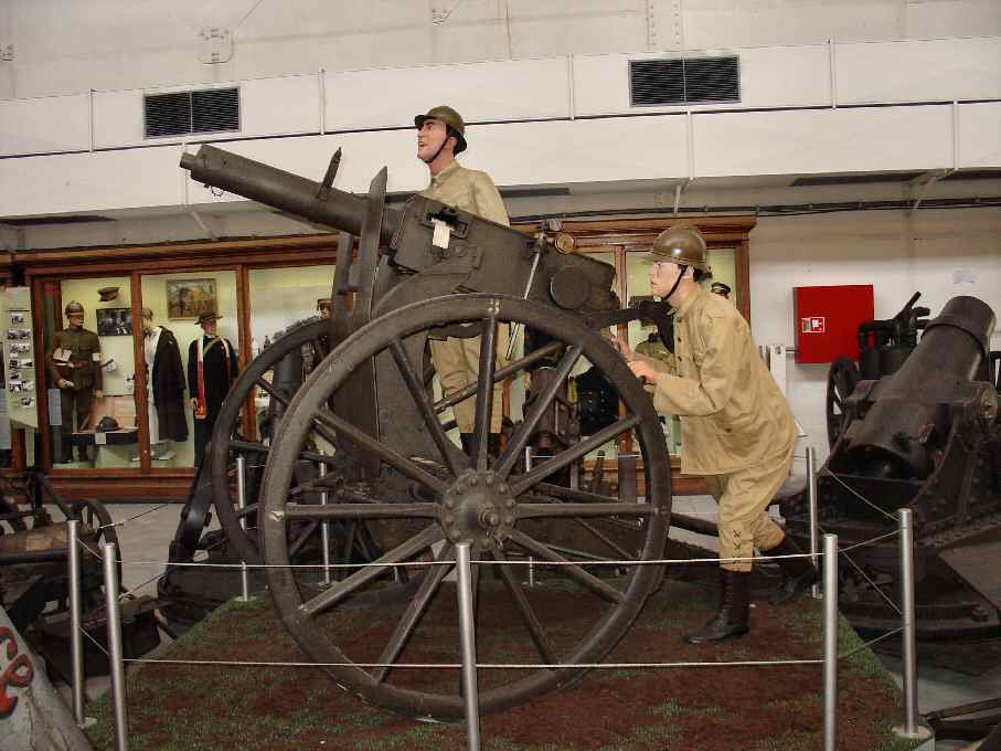 www.passioncompassion1418.com SURVIVING GUN FILE (# 194) Version française Belgium 37mm Vickers-Maxim pom-pom 1903/13 AA artillery Contributor : Bernard Plumier http://www.passioncompassion1418.com Lien post du blog Location ...