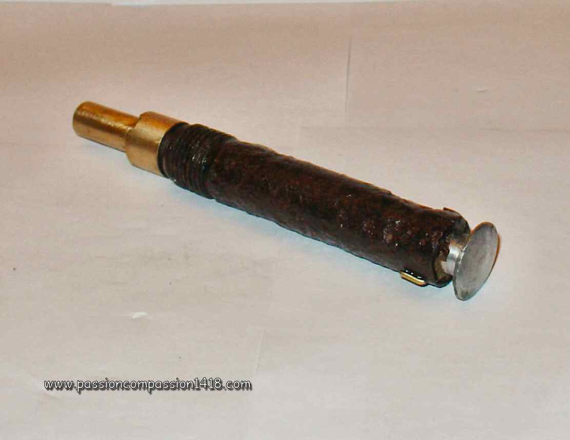 French push-back stem fuse for mine-thrower
