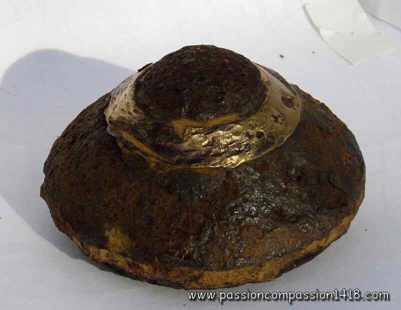 fuse Gr Z 14 n/A. Mounted on an approximative 110 mm calibre shell head. Found in Verdun.
