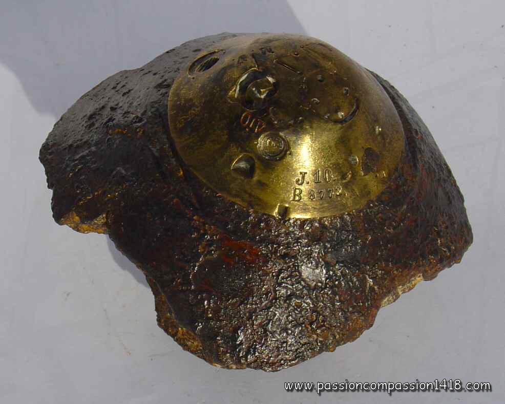fuse GrZ 96/04. Indications on the head : J.10 - B8772. The letter 'J' could mean that this piece have been manufacturerd in Ingolstadt arsenal