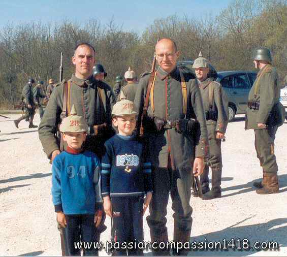 My children in the time machine in Douaumont !